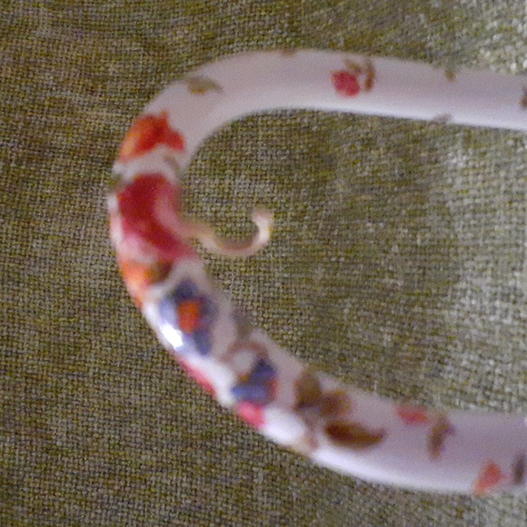 1986 Small Clock - Celebrating 100 Years AVON. - Picture 9 of 9